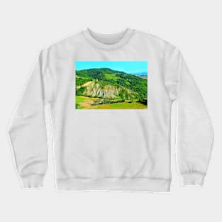 Scenery from Castignano with a hill of ravines and green colours, a valley and the Sibillini Crewneck Sweatshirt